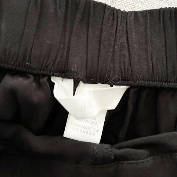 H&M Women's Black Elastic Waist Wide Leg Flowy Loungewear Pants Size 6 - Picture 5 of 5